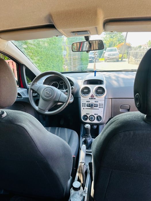 Vând Opel Corsa D