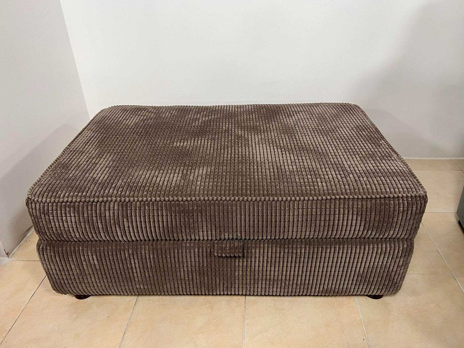 Голяма светло кафява табуретка от плат ракла