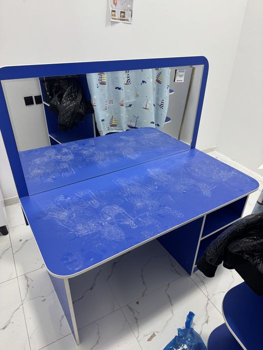 Продается мебель Трюмо и Шкаф Trumo va shkof sotiladi