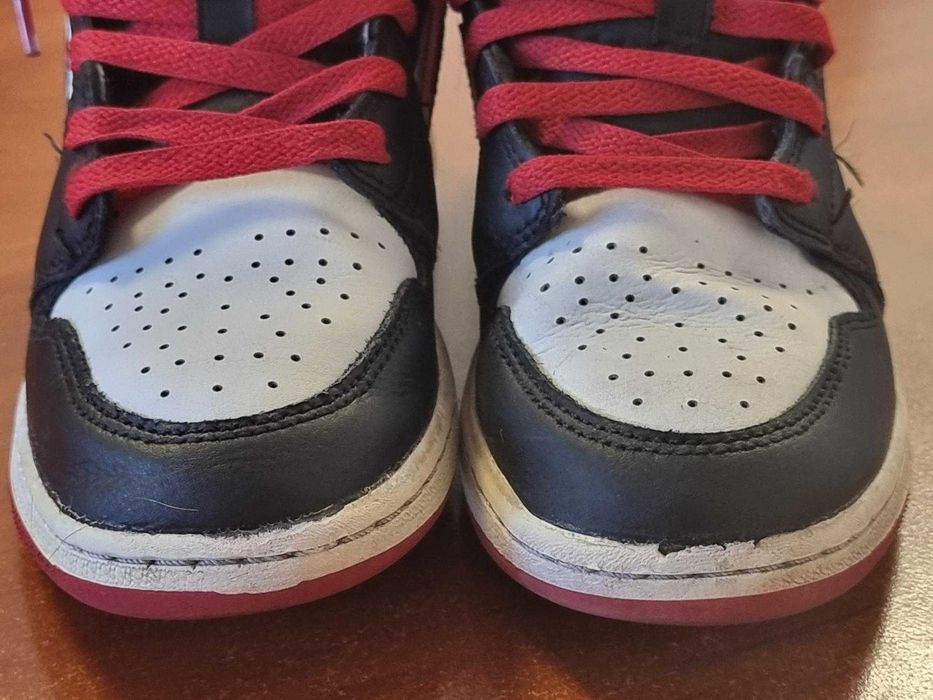 Pantofi Sport Copii Air Jordan Retro 1 High Black Toe - MARIMEA 35,5