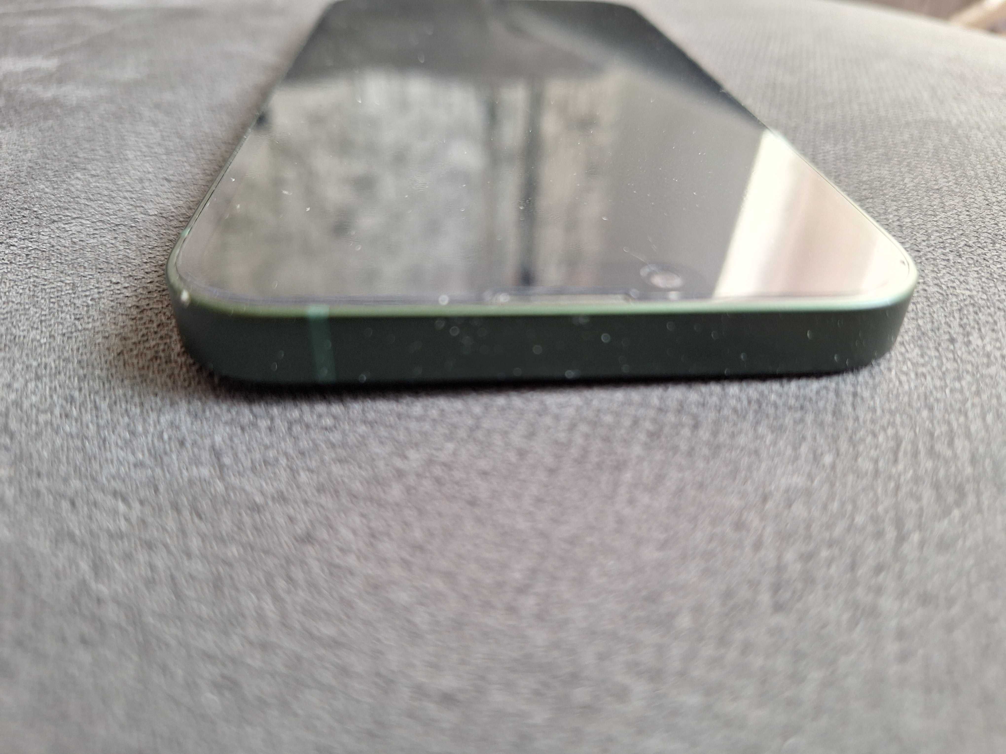 Продавам iPhone 13 128gb