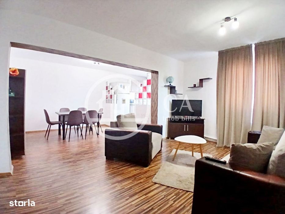 Apartament de vânzare cu 3 camere în zona Rogerius, Oradea