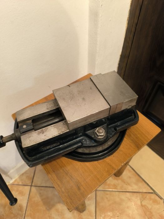 Menghină rotativă 90mm pentru mașini de găurit și frezat