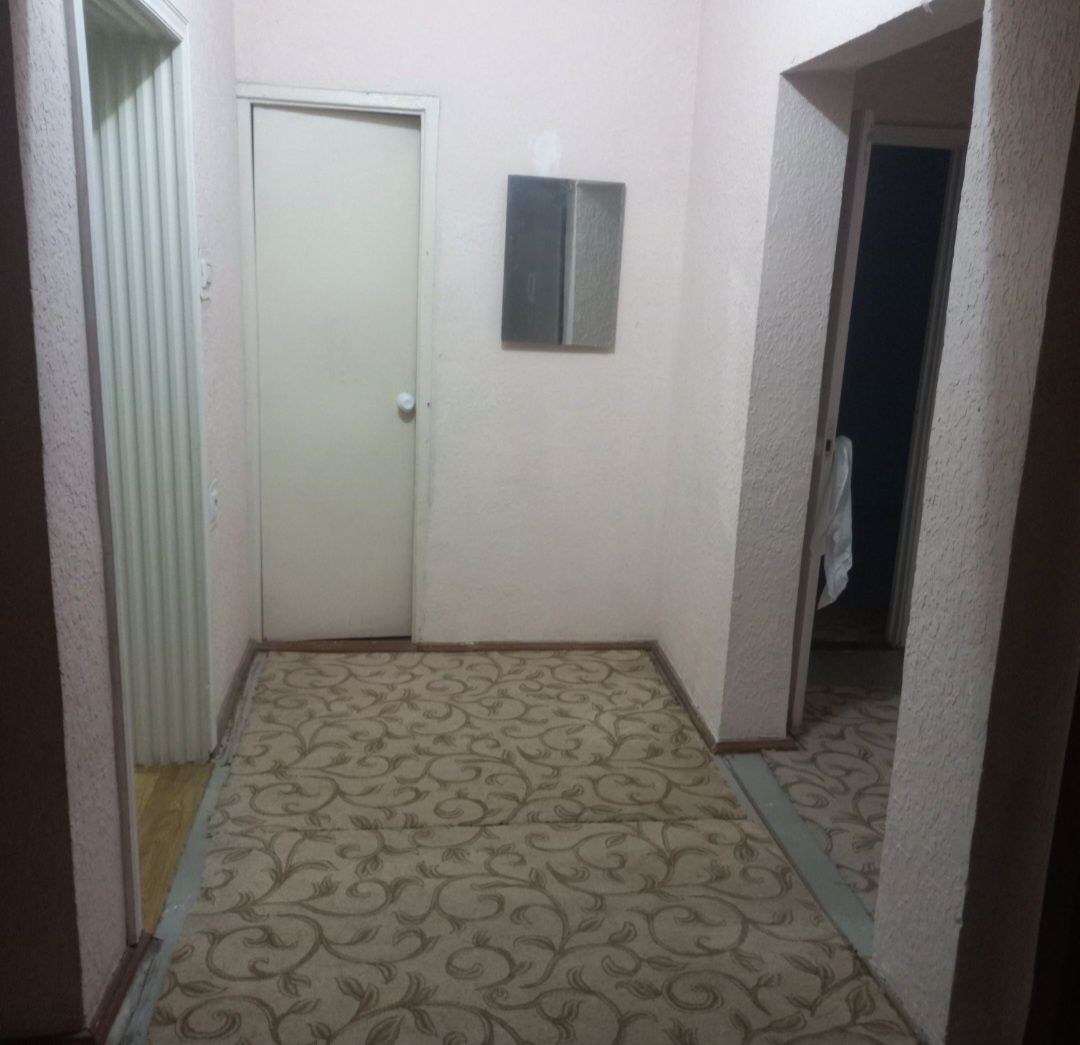 Arenda 2xona 1etaj 200ye.Olmazor t.Qoraqamich2/5.Alo restoran.Rieltor%