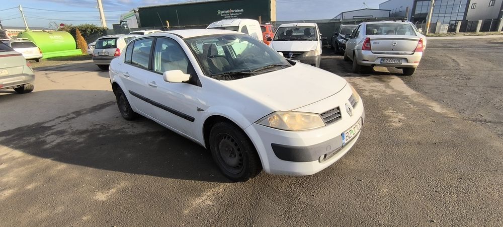 Renault Megane 2004 1.6 Benzină, AC Funcțional, Stare bună .