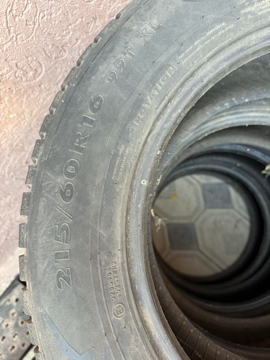 Nokian 215/60r 16