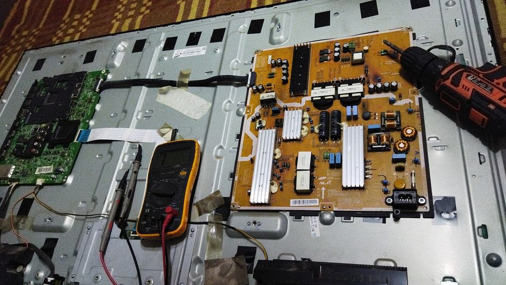 Ремонт телевизоров. На дому. Качественный ремонт телевизоров. Ремонт