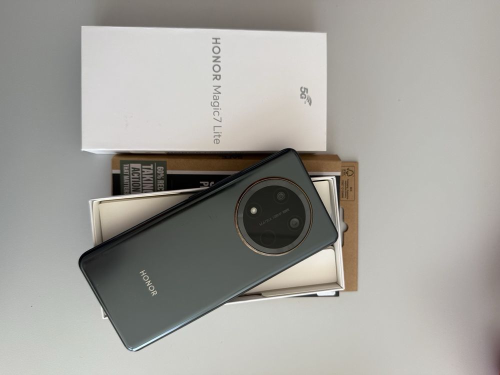 Honor Magic7 Lite