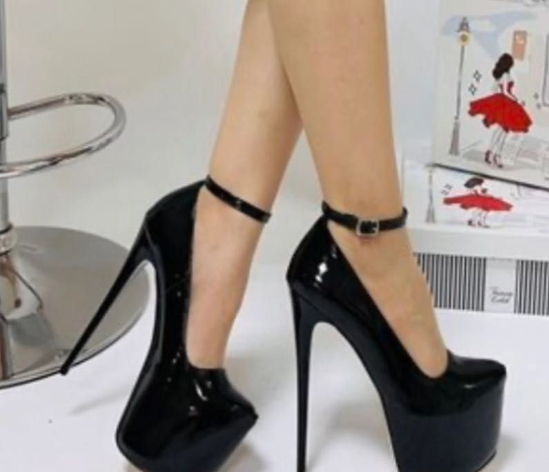 Затворени обувки