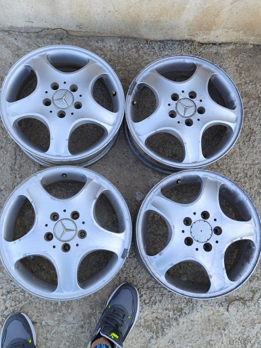 Jante Mercedes R16