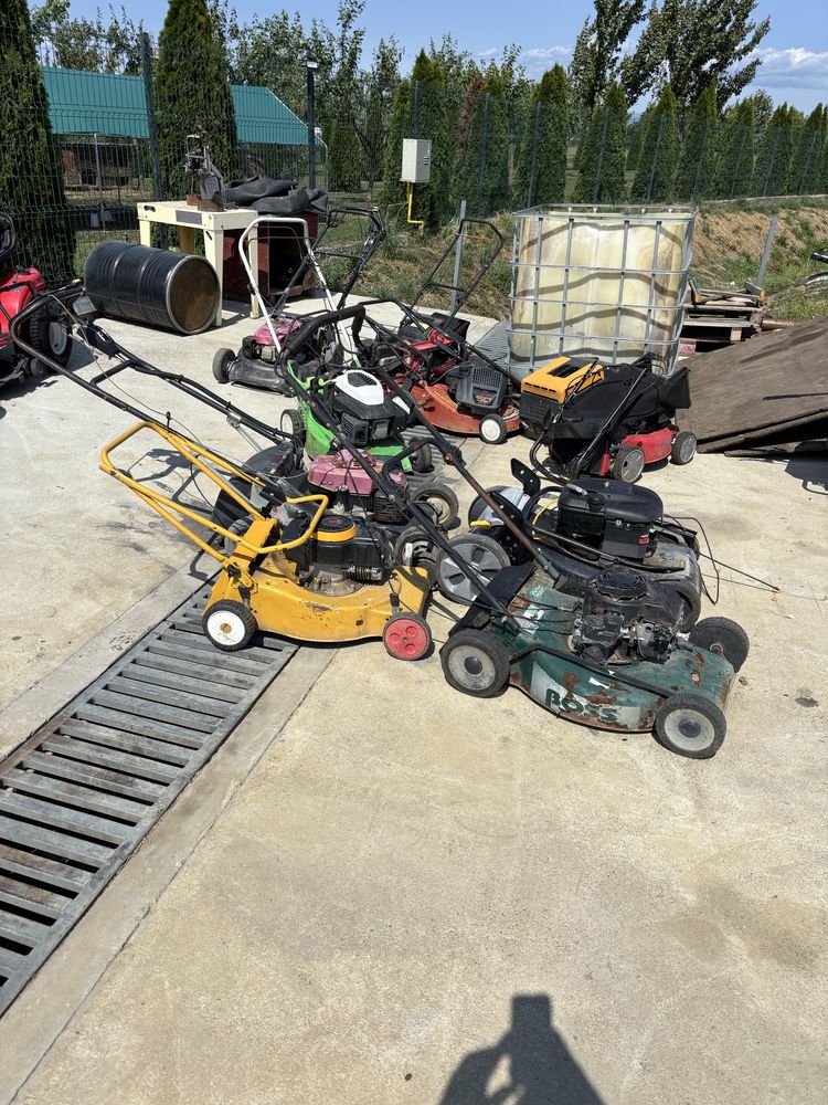 Motocoasa tractoras gazon