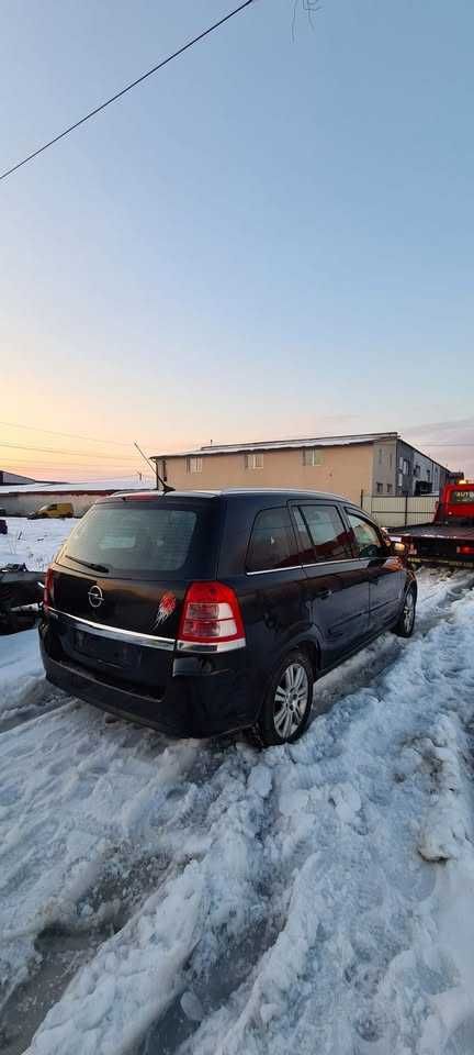 Dezmembram Opel Zafira an 2010 motor 1.7 CDTI euro 5 cutie in 6 viteze