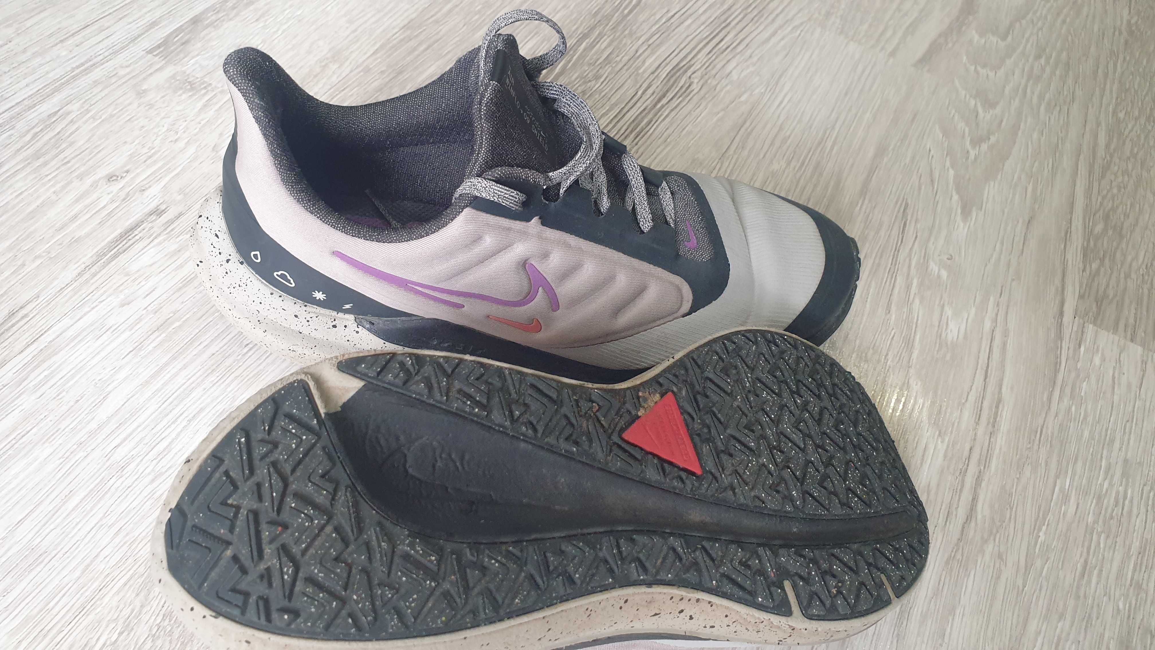 39 номер Маратонки Nike Winflo 9 Shield Маратонки