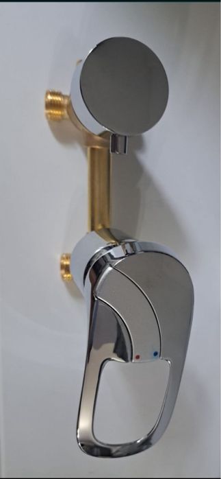 Baterie mixer pentru cabina de dus