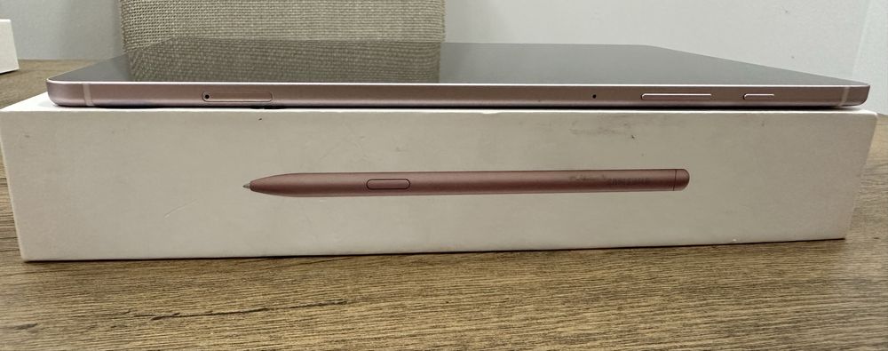 Vând tabletă Samsung Galaxy Tab S6 Lite, ca nouă !