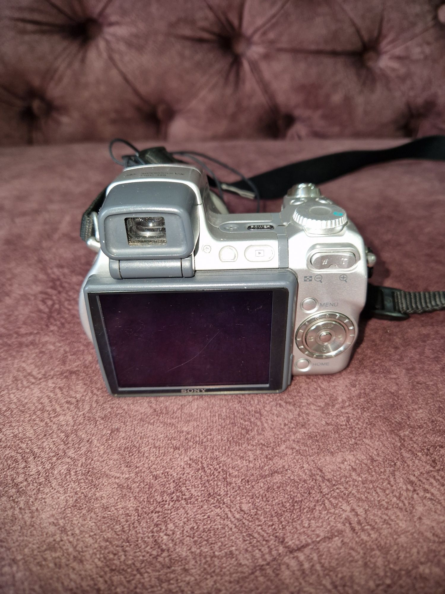 продам срочно фотоаппарат Sony DSC H9