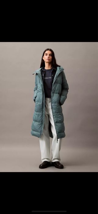Продам пуховик от Calvin Klein оригинал