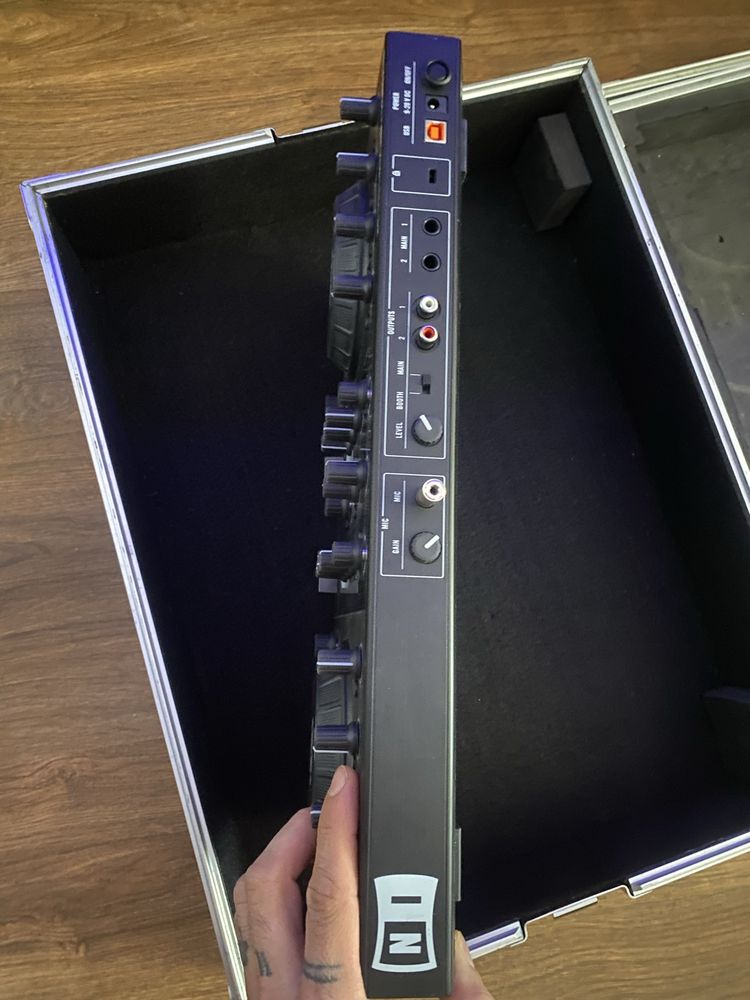 Traktor s2 mk 1 aproape noua plus flightcase