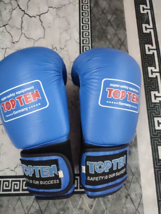 Перчатки для бокса