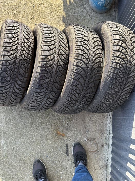 Vand cauciucuri iarna 185/65/15