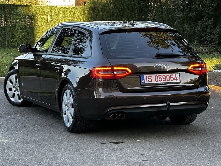 Vand/Schimb Audi A4 ~2.0TDI AUTOMATA~Moka Brown~Navi~Led~Senzori