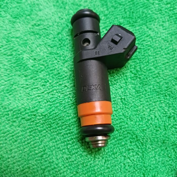 Продаютя инжектора на VAZ20734 фирмы DEKA.