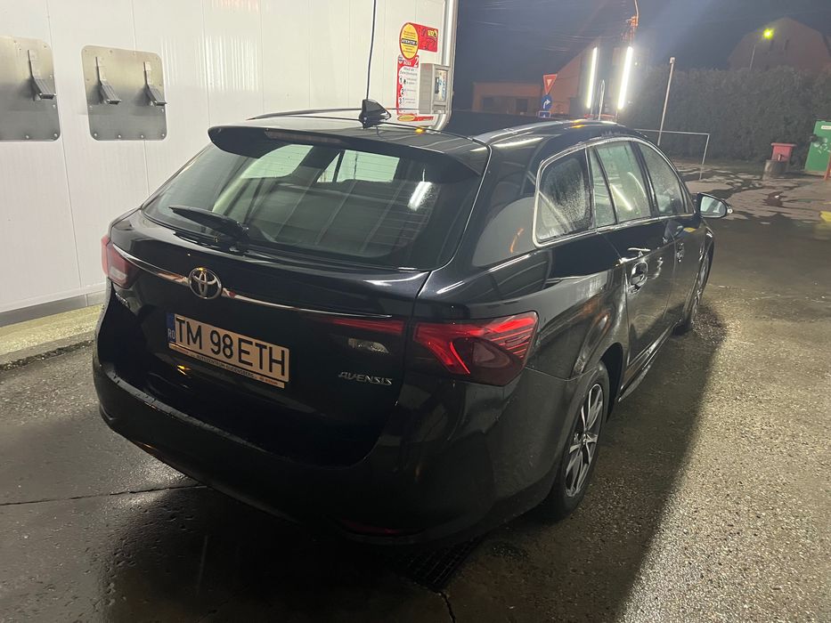 TOYOTA   Avensis