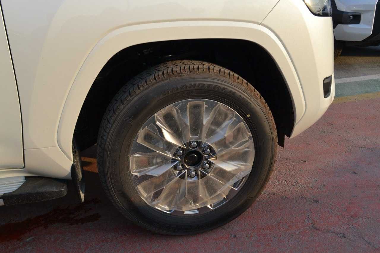 TOYOTA LC300  cip tashkent