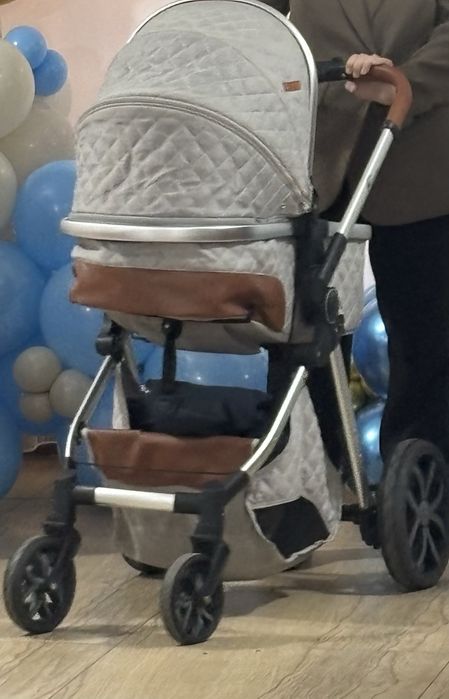 Детская коляска.