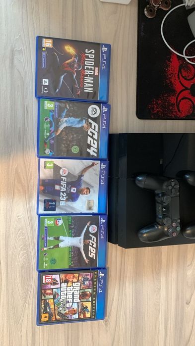 PlayStation 4 + Controller Original + 5 PlayStation 4 + Controller