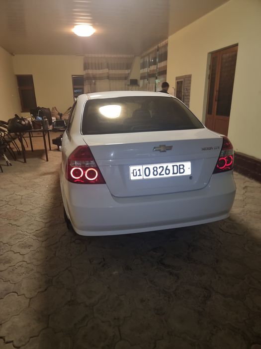Nexia 3 Aftomat moshina top toza hamma narsasi bor