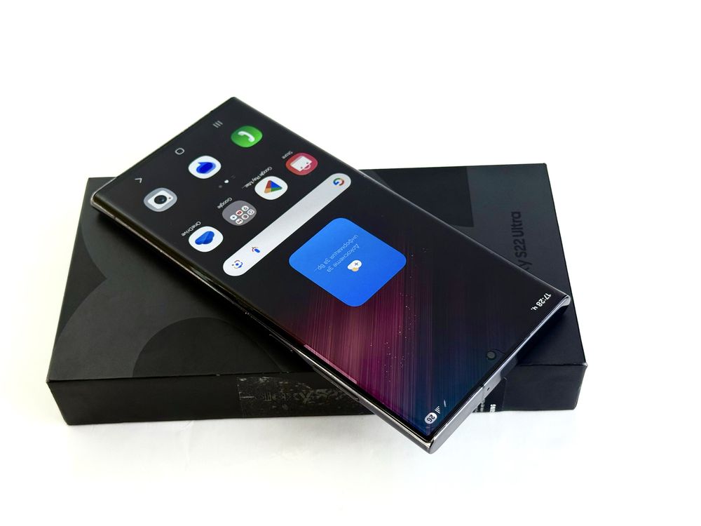 Samsung Galaxy S22 Ultra 5G 128GB 8RAM Black Отличен! Гаранция!