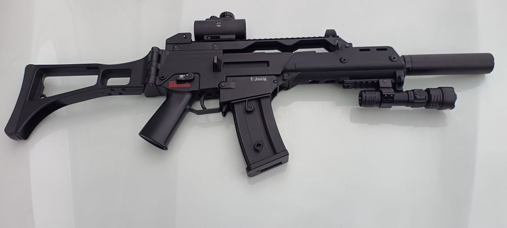 Vând AAirsoft electrica SLV 36 perfect funcțională cu Reddot