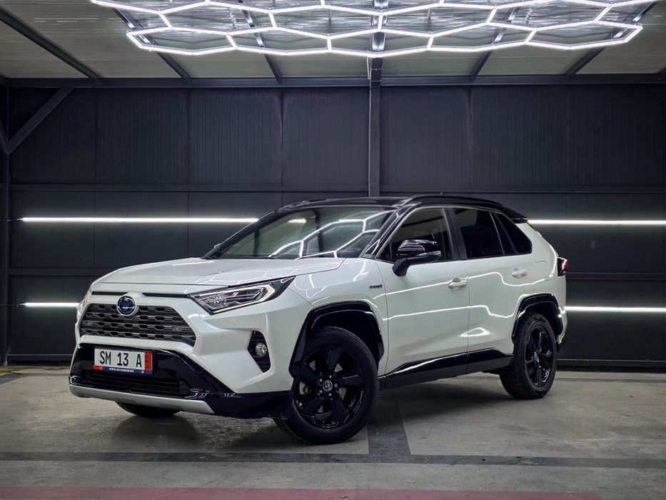Pret 37.900 Toyota Rav4 HYBRID 2025 / 25.000 km / JBL / Panoramic