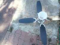 Ventilator de tavan cu lumină și control lanț