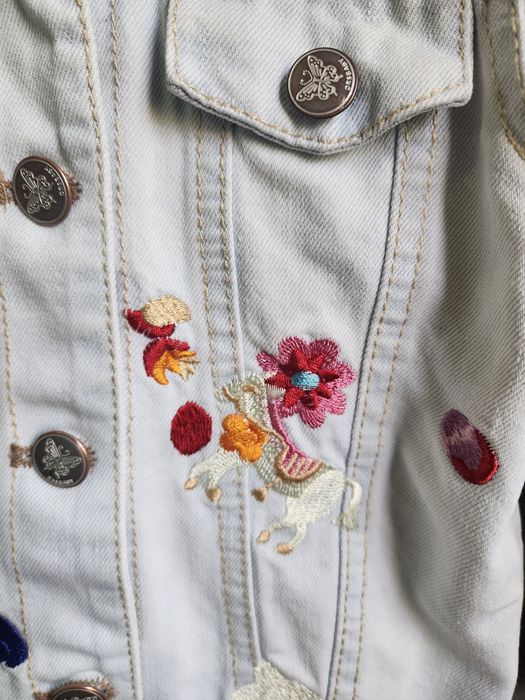 Джинсовая куртка на 4-5 лет