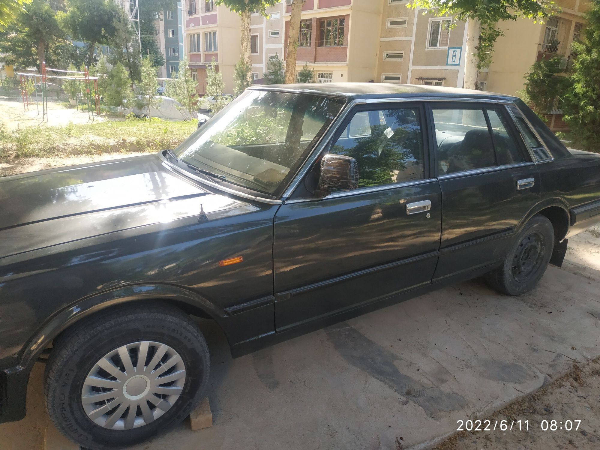 Продается машина марки Nissan Datsun 280C