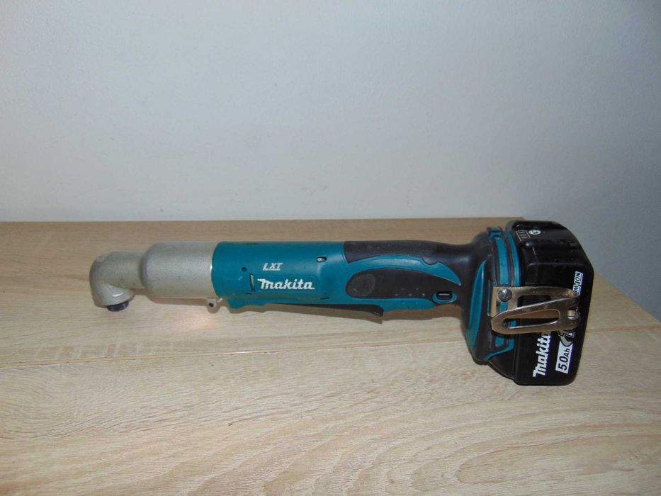 Makita DTL061  filetanta impact 90*