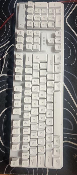 Продам клавиатуру