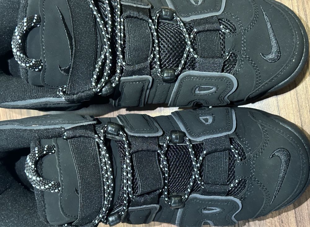 Обувки nike air more uptempo triple black