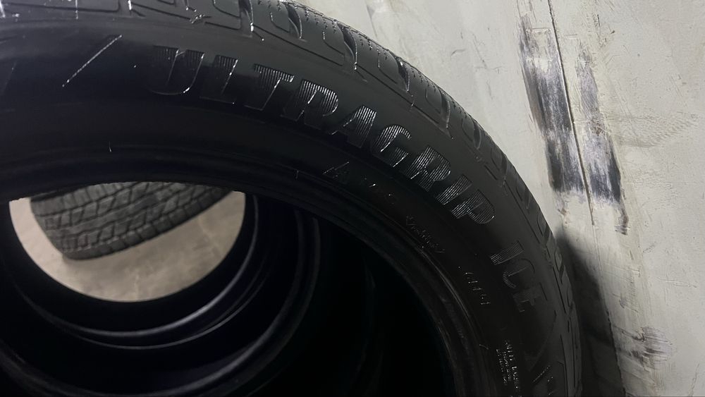 Продается комплект зимних шин 225/55 R18 Goodyear UltraGrip