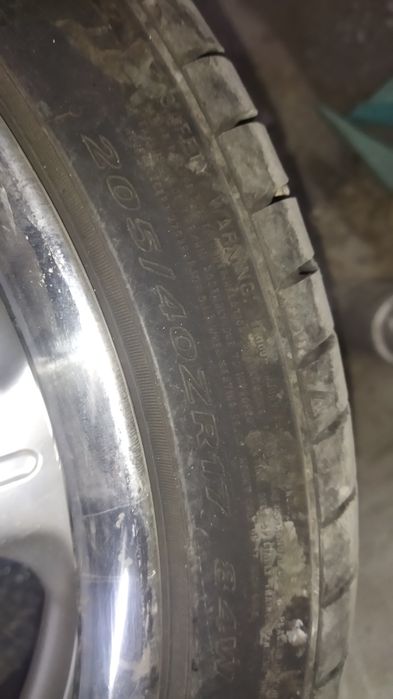 Продавам джанти 17 с гуми 4х108
