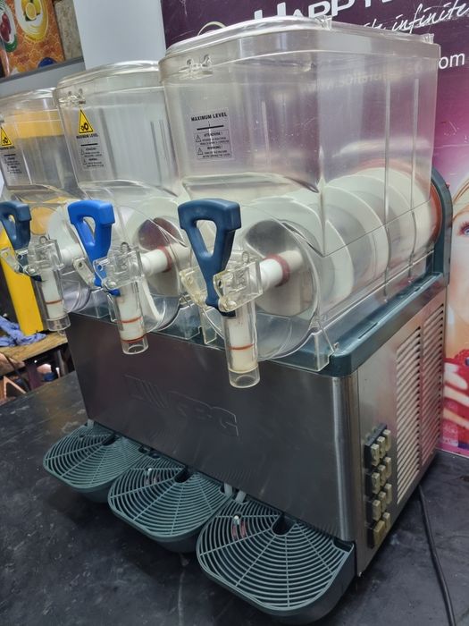 Aparat pentru suc Granita (suc cu fulgii de ghiață) GBG
