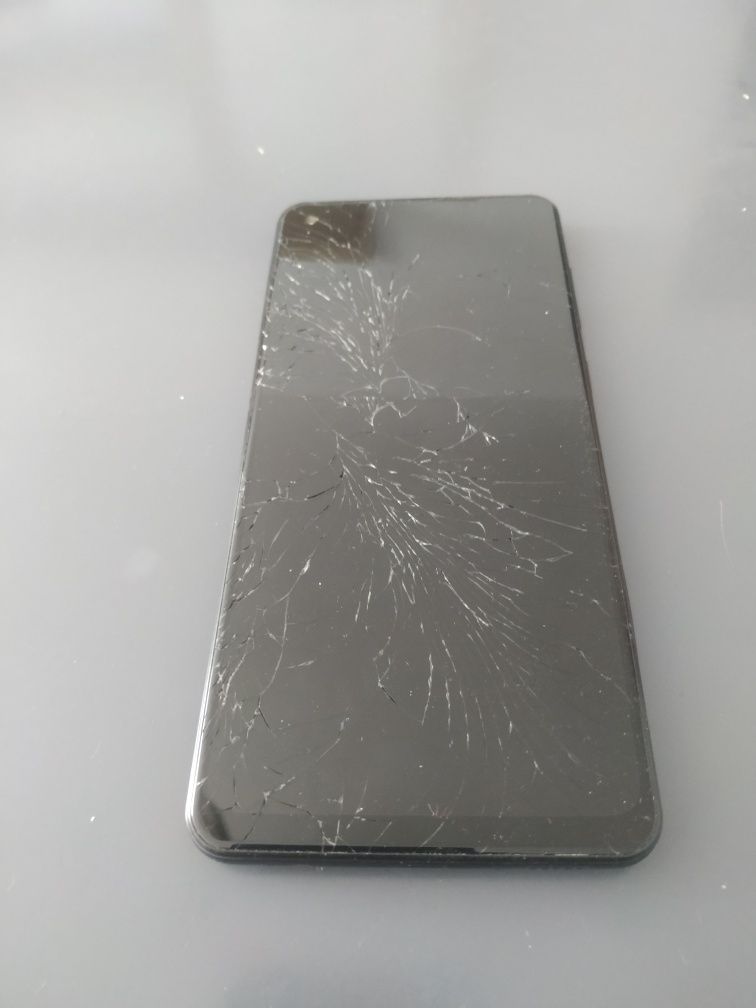 Smartphone Samsung a21s cu defect,sticla fisurata