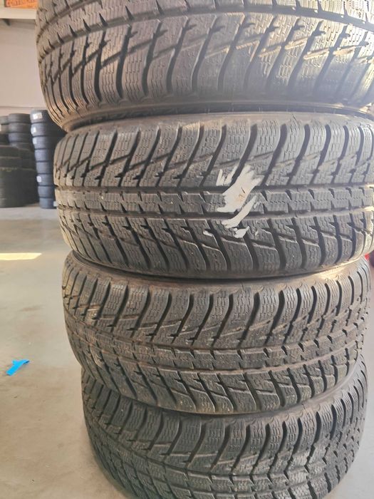 4бр.зимни гуми 235/55/18 Nokian