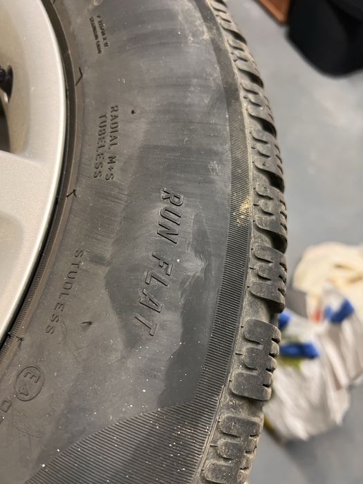 Jante BMW cu cauciucuri iarna run flat