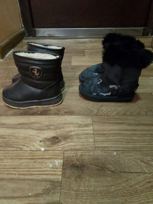 Продам детские сапоги