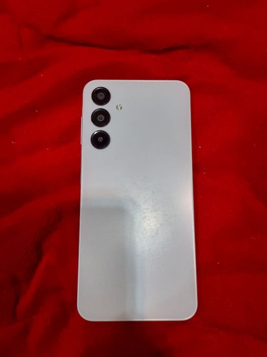 SAMSUNG A16 KELISHAMIZ
xotira:8/128
holati:ideal,usta ko'rmagan 
narxi