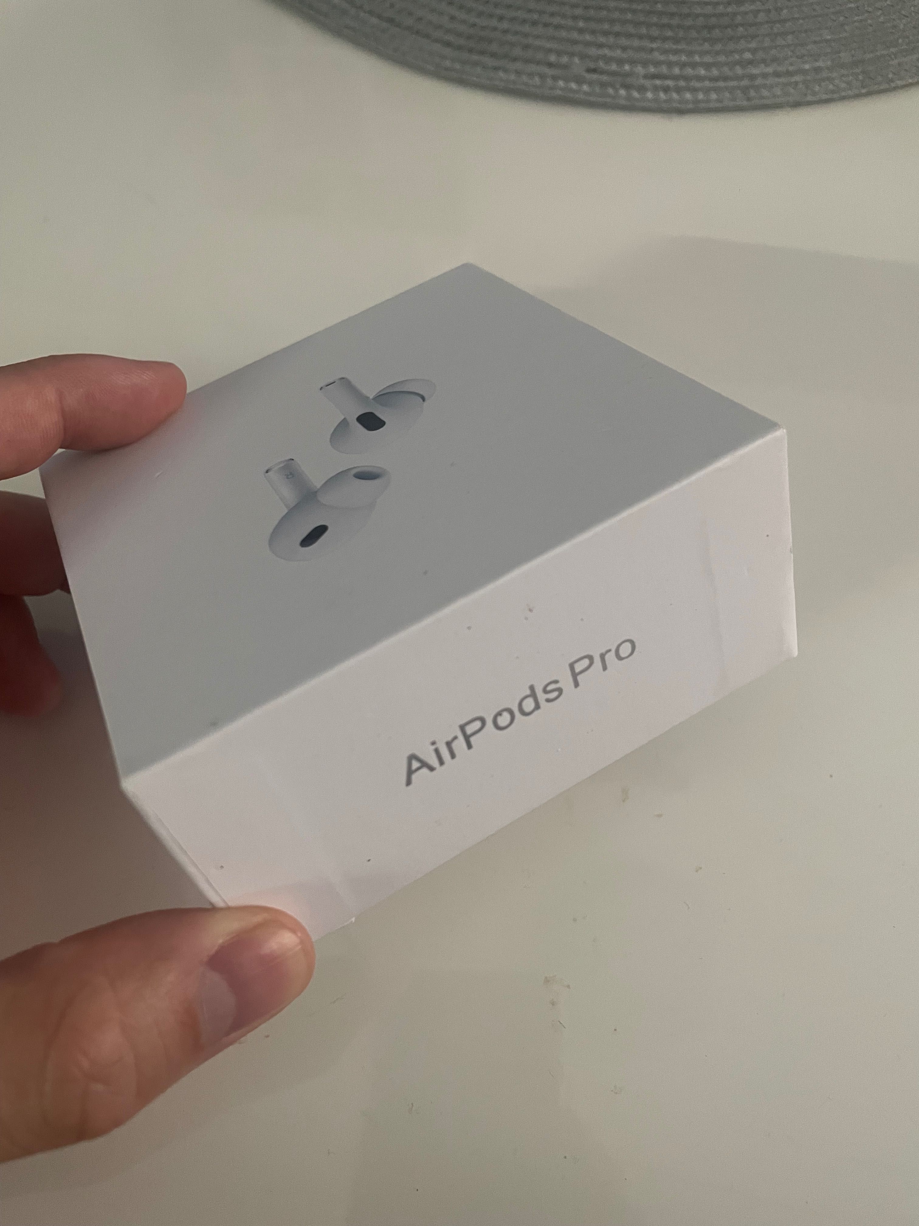 Apple airpods 2 pro + fast charge