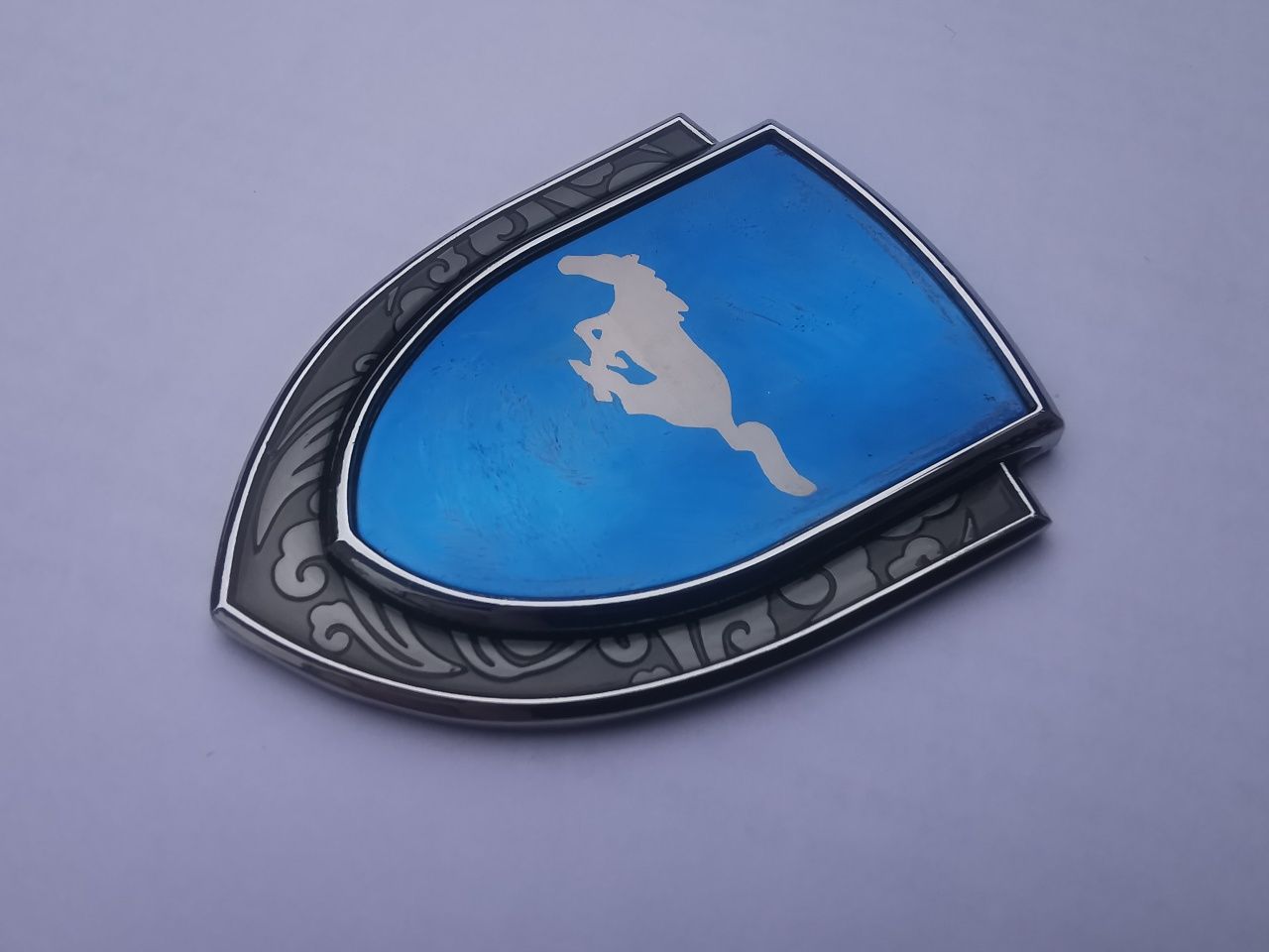 Stema emblema Mustang
